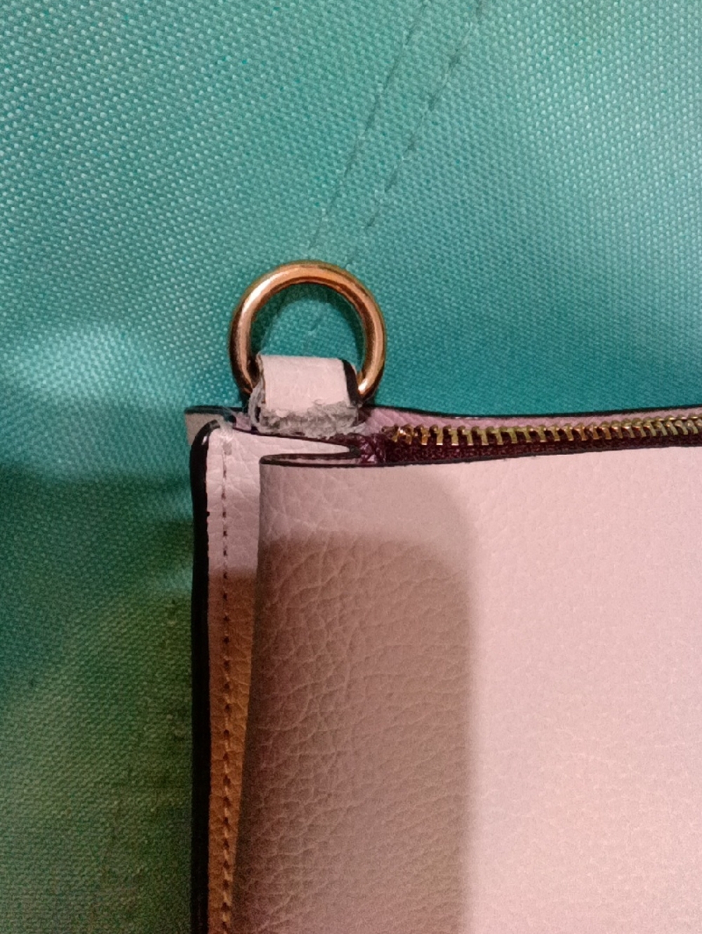 Coach Molly Bucket Bag Pebbled Leather Hand carry/Shoulder/ Crossbody Chalk - Picture 8 of 8